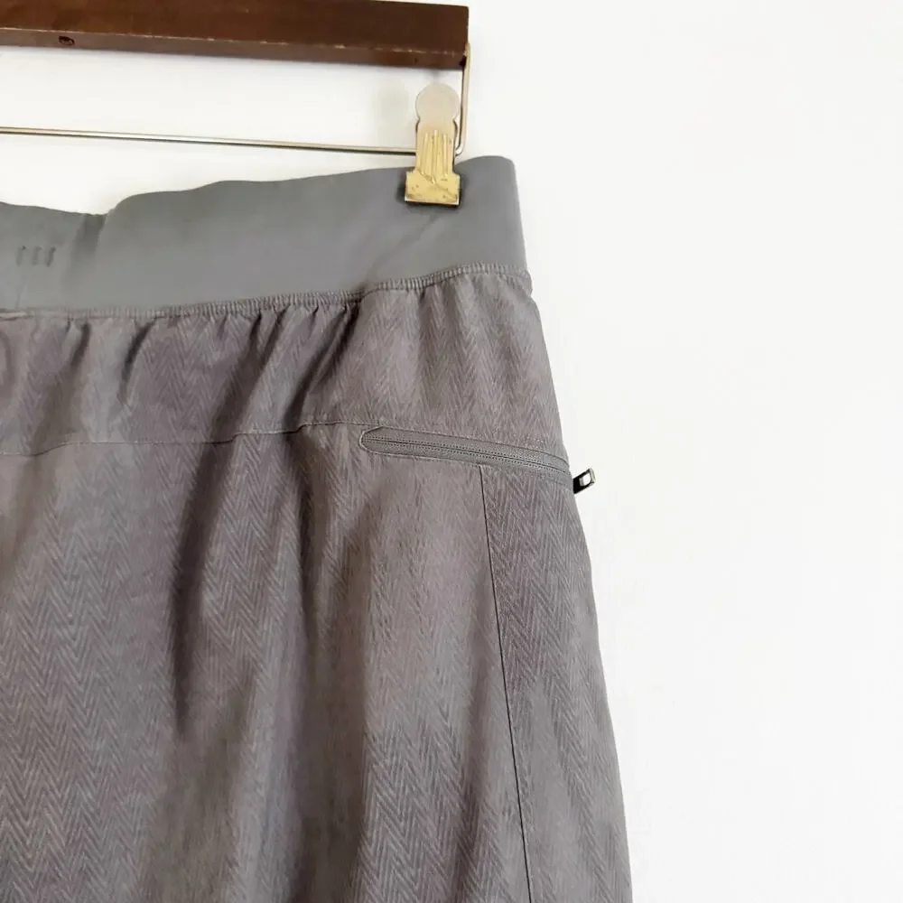 LULULEMON T.H.E. Short Linerless Twill Degrade Smokey Lead Large L